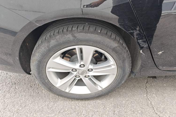Used Buick Regal 2019 20T Elite Version China V Standard Right Rear Wheel Hub