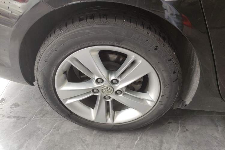 Used Buick Regal 2019 20T Elite Version China VI Standard Right Rear Wheel Hub
