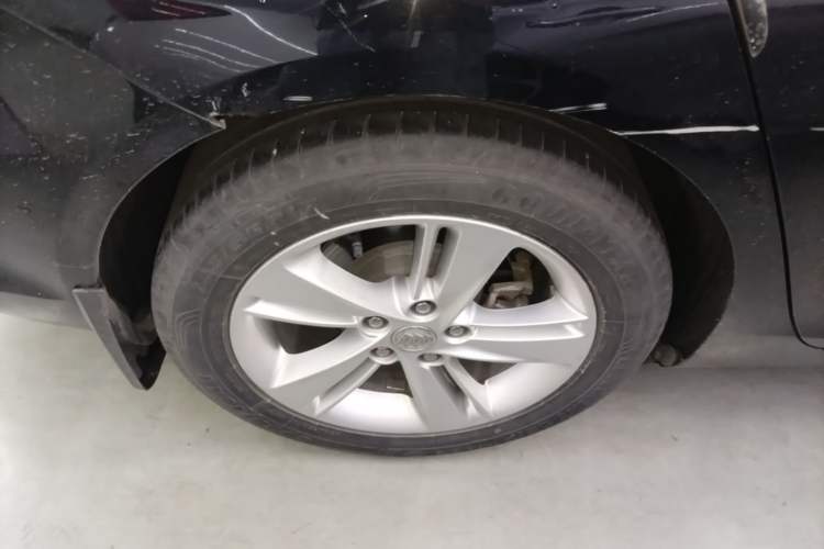 Used Buick Regal 2019 20T Elite Version China VI Standard Right Rear Wheel Hub