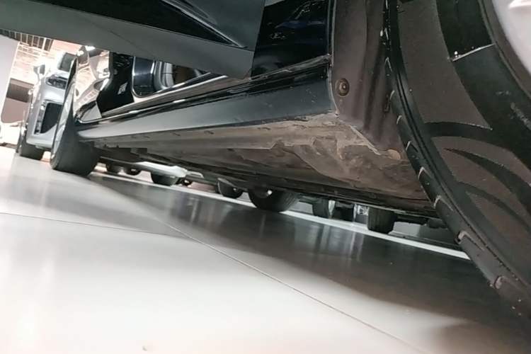 Used Buick Regal 2019 20T Luxury Model China VI Standard Right Side Sill