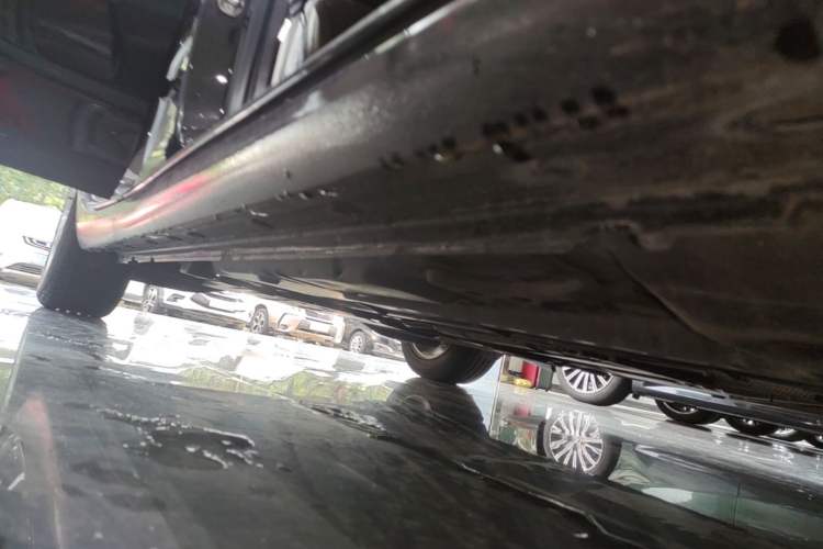 Used Buick Regal 2019 20T Elite Version China VI Standard Right Side Sill