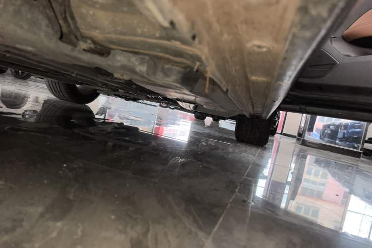 Used Buick Regal 2019 Revised 20T Luxury Version China VI Standard Right Side Sill