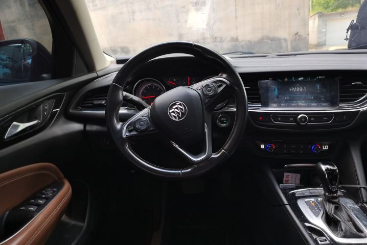 Used Buick Regal 2019 20T Elite Version China VI Standard Steering Wheel