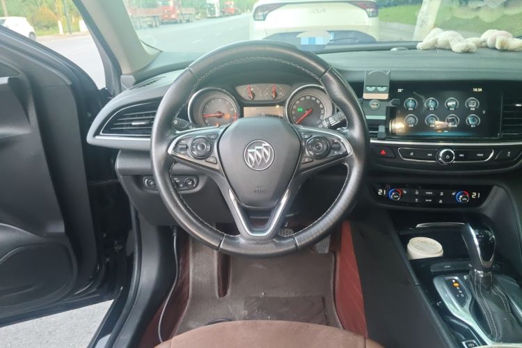 Used Buick Regal 2019 20T Elite Version China VI Standard Steering Wheel