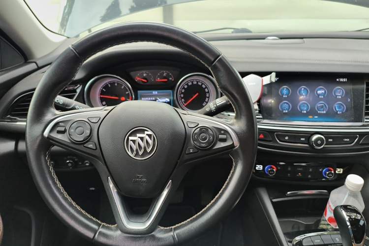 Used Buick Regal 2019 20T Elite Version China VI Standard Steering Wheel