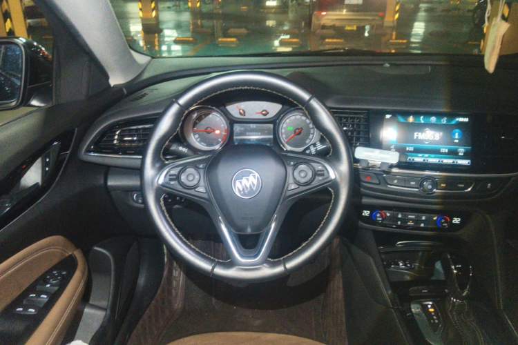 Used Buick Regal 2019 20T Elite Version China VI Standard Steering Wheel