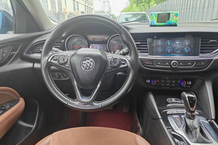 Used Buick Regal 2019 20T Elite Version China VI Standard Steering Wheel
