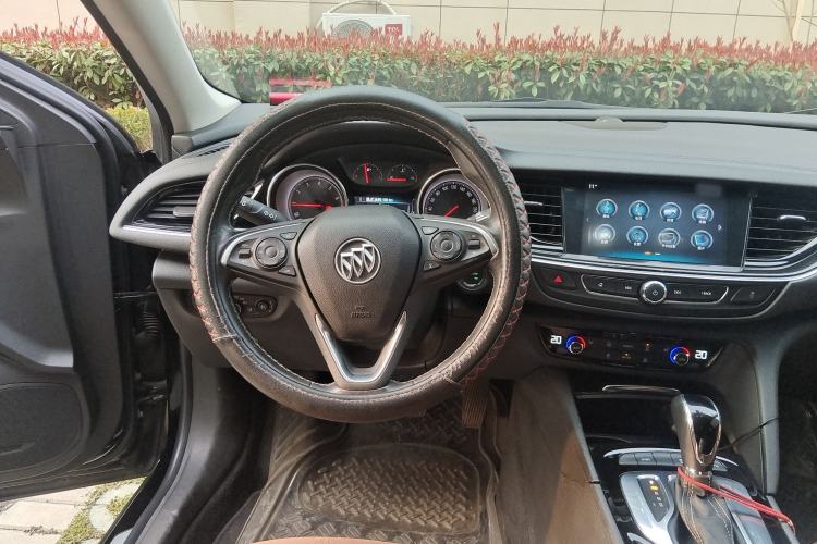 Used Buick Regal 2019 20T Elite Version China VI Standard Steering Wheel