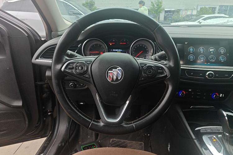 Used Buick Regal 2019 20T Elite Version China VI Standard Steering Wheel