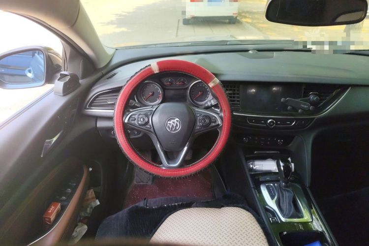 Used Buick Regal 2019 20T Luxury Model China V Standard Steering Wheel