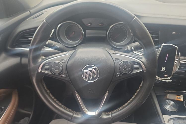 Used Buick Regal 2019 20T Elite Version China V Standard Steering Wheel