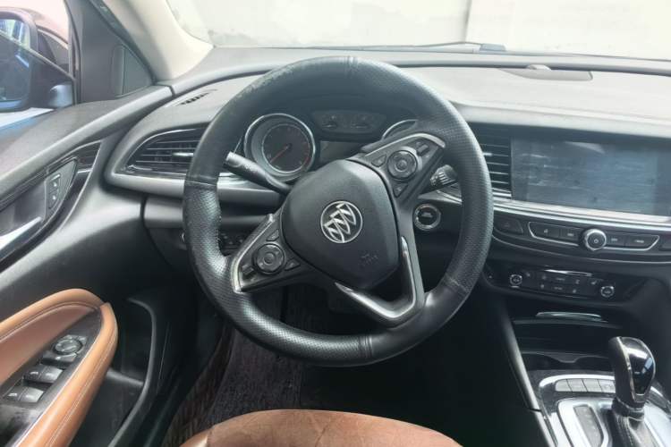 Used Buick Regal 2019 20T Elite Version China VI Standard Steering Wheel