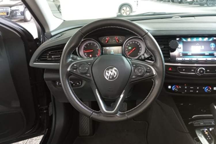 Used Buick Regal 2019 20T Elite Version China VI Standard Steering Wheel
