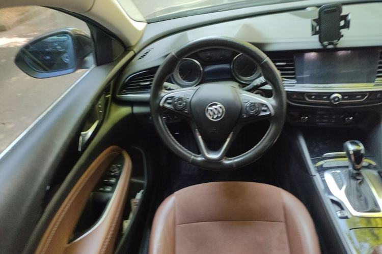 Used Buick Regal 2019 20T Elite Version China VI Standard Steering Wheel