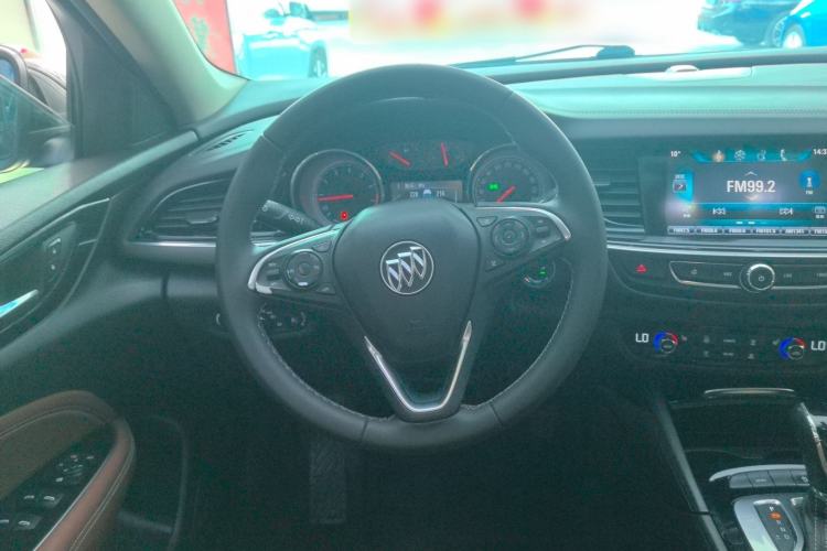 Used Buick Regal 2019 20T Elite Version China VI Standard Steering Wheel