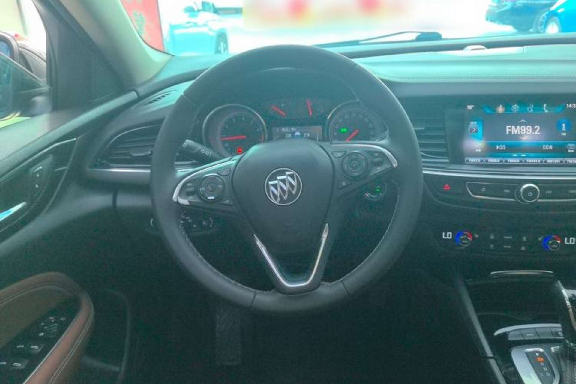 Used Buick Regal 2019 20T Elite Version China VI Standard Steering Wheel