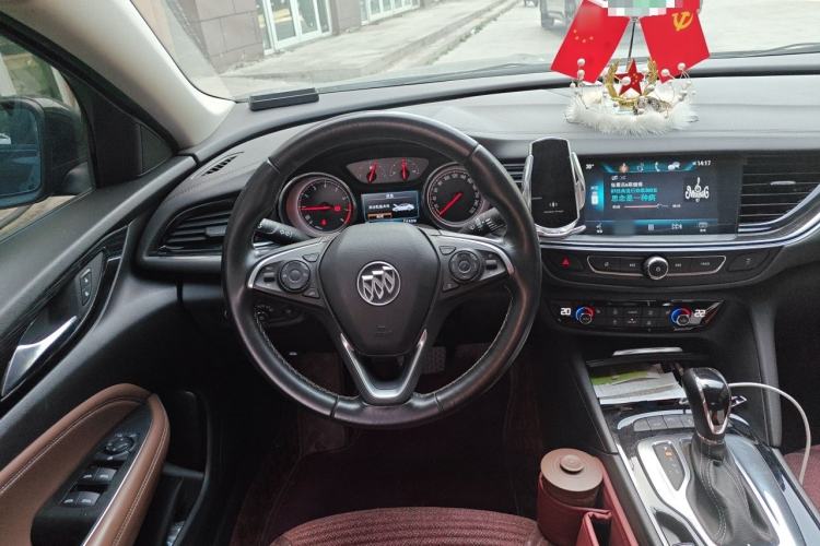 Used Buick Regal 2019 Revised 20T Luxury Version China VI Standard Steering Wheel