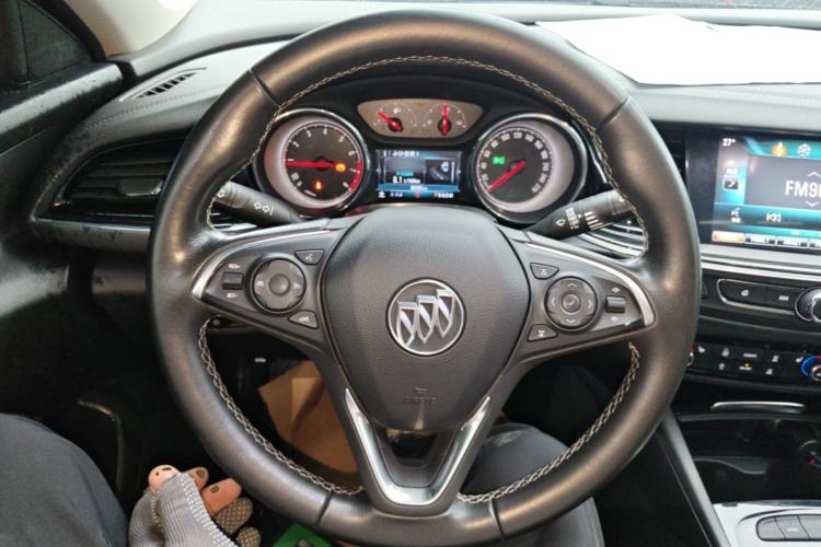 Used Buick Regal 2019 20T Elite Version China VI Standard Steering Wheel