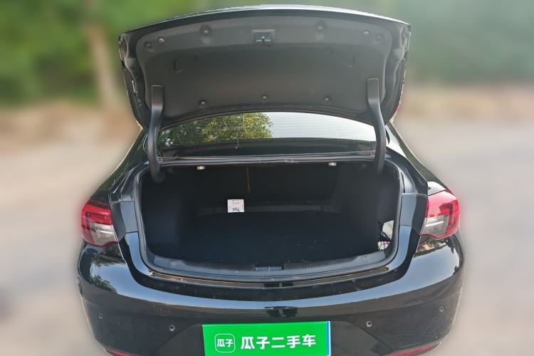 Used Buick Regal 2019 20T Elite Version China VI Standard Trunk