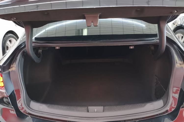 Used Buick Regal 2019 20T Elite Version China VI Standard Trunk