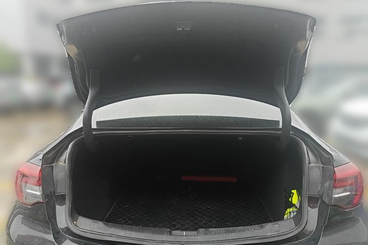 Used Buick Regal 2019 20T Elite Version China VI Standard Trunk