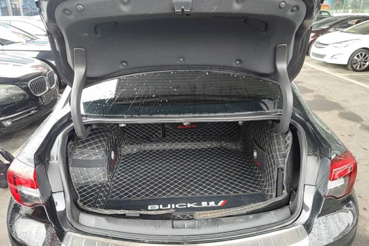 Used Buick Regal 2019 20T Elite Version China VI Standard Trunk
