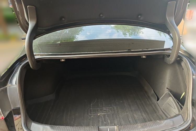Used Buick Regal 2019 20T Elite Version China VI Standard Trunk