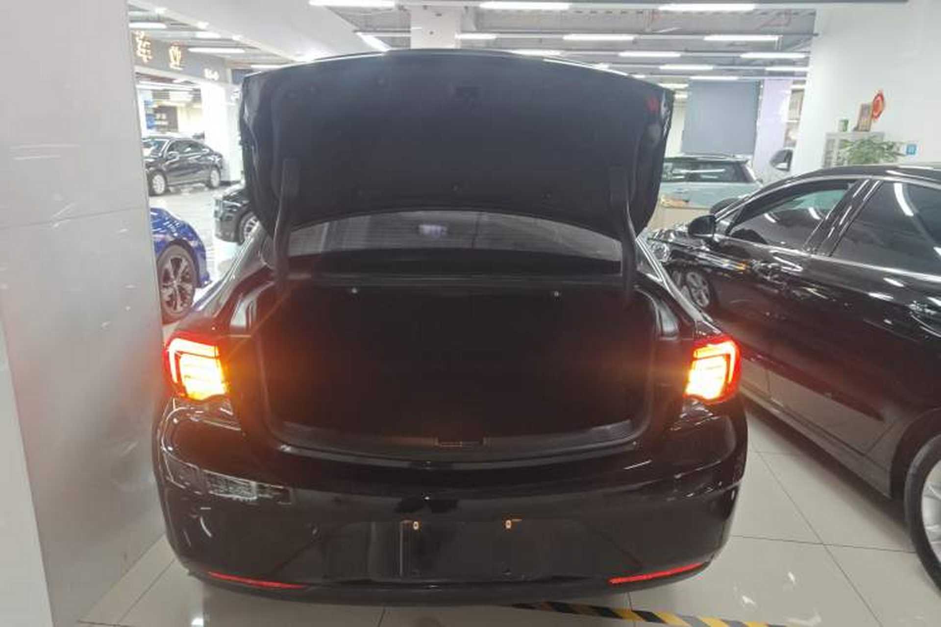 Used Buick Regal 2019 20T Elite Version China VI Standard Trunk