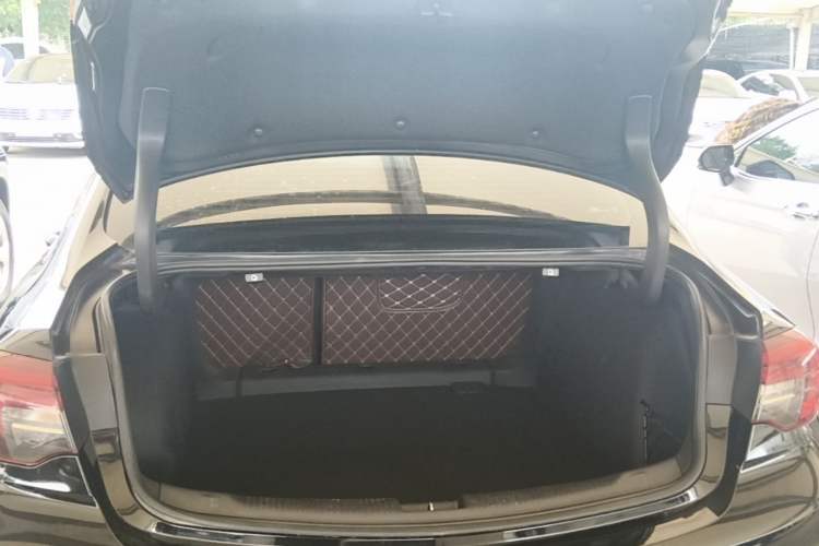 Used Buick Regal 2019 20T Elite Version China VI Standard Trunk