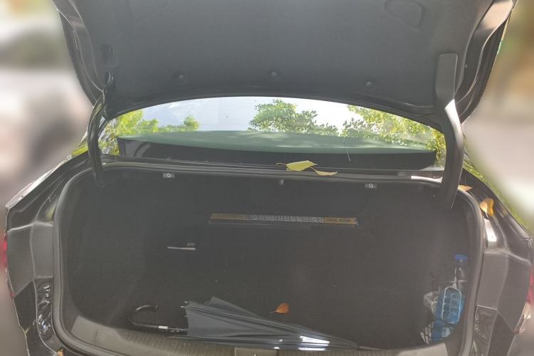 Used Buick Regal 2019 20T Elite Version China VI Standard Trunk