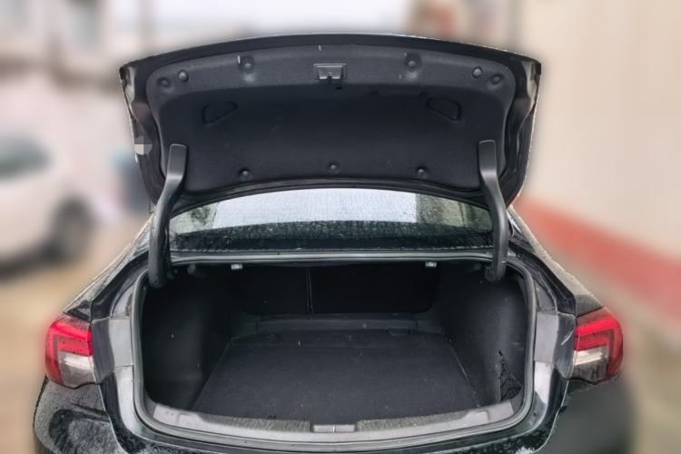 Used Buick Regal 2019 20T Elite Version China VI Standard Trunk
