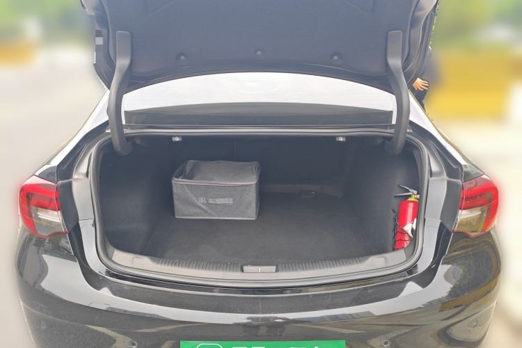 Used Buick Regal 2019 20T Elite Version China VI Standard Trunk