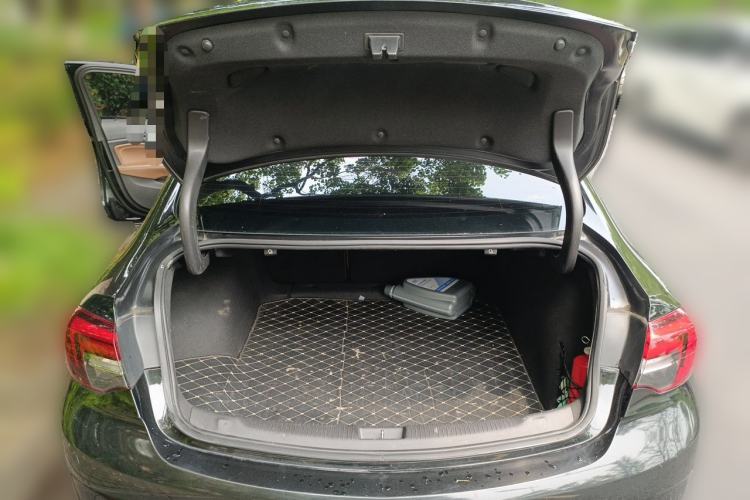 Used Buick Regal 2019 20T Elite Version China VI Standard Trunk
