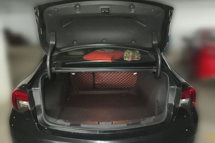 Used Buick Regal 2019 20T Elite Version China VI Standard Trunk