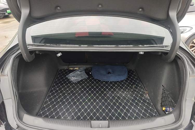 Used Buick Regal 2019 20T Elite Version China VI Standard Trunk