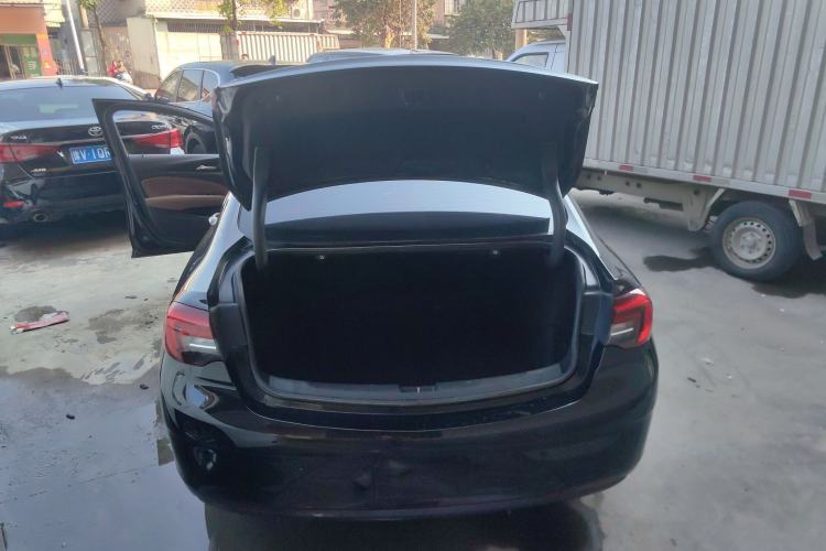 Used Buick Regal 2019 20T Elite Version China V Standard Trunk