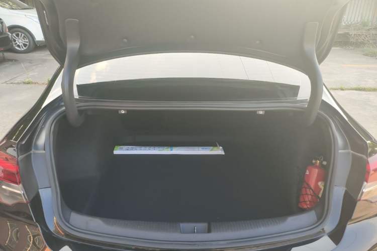 Used Buick Regal 2019 20T Elite Version China VI Standard Trunk