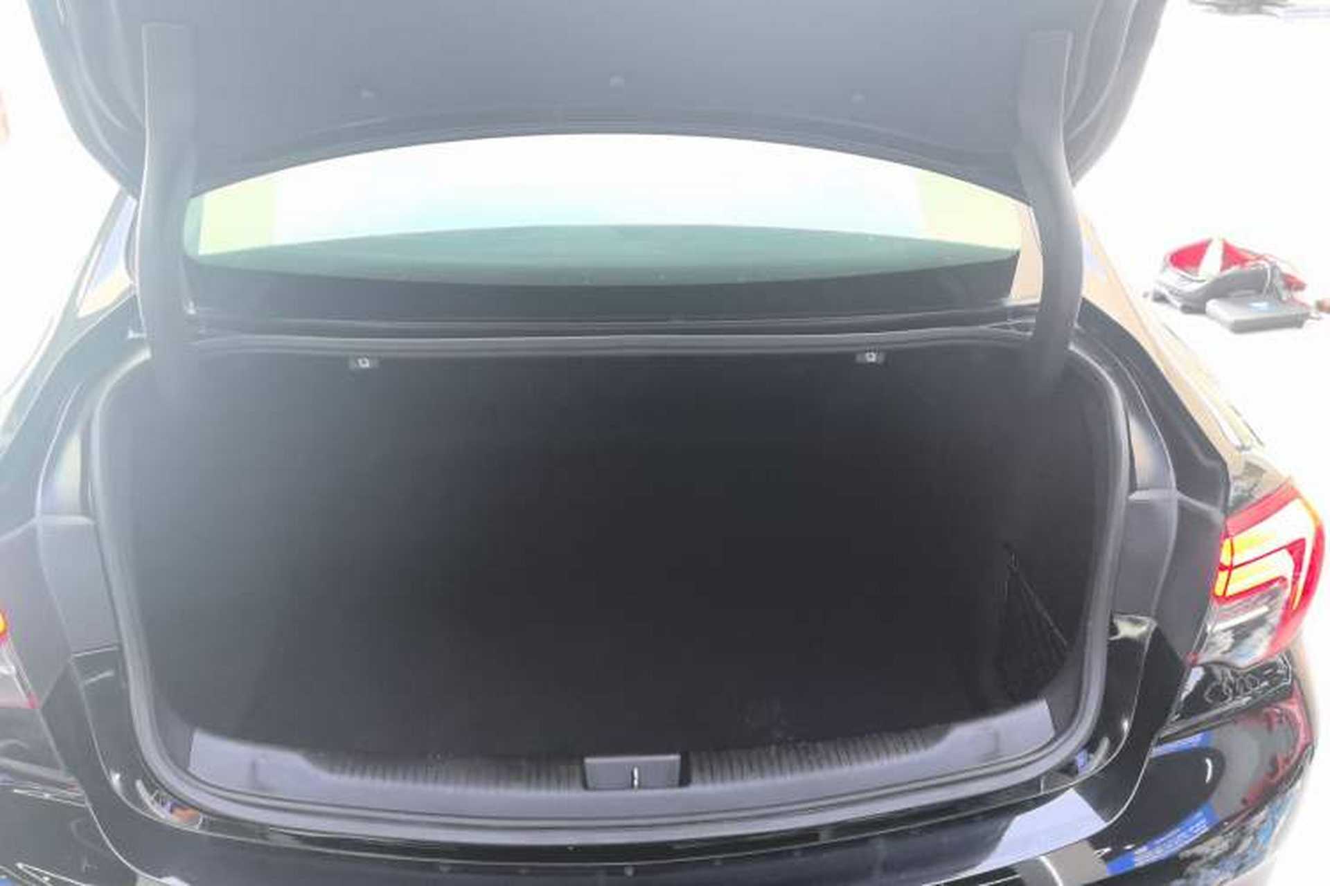 Used Buick Regal 2019 20T Elite Version China VI Standard Trunk