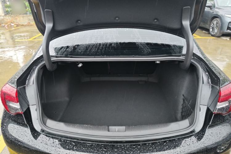 Used Buick Regal 2019 20T Elite Version China VI Standard Trunk