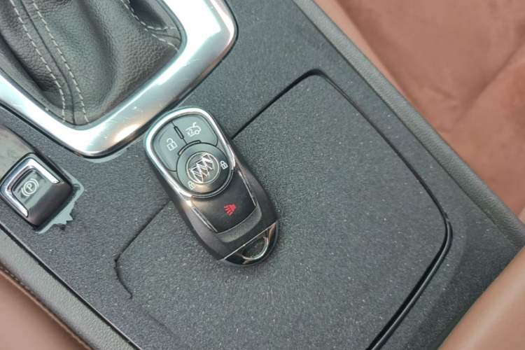 Used Buick Regal 2019 20T Elite Version China VI Standard Vehicle Key