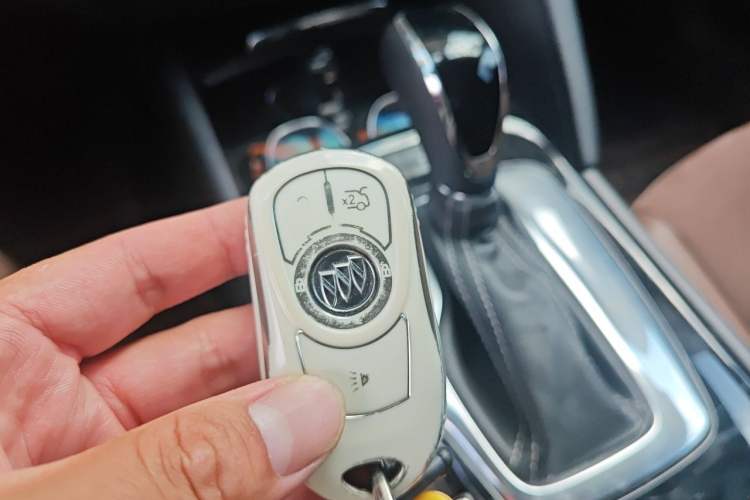 Used Buick Regal 2019 20T Elite Version China VI Standard Vehicle Key