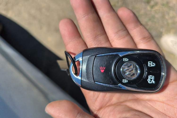 Used Buick Regal  Vehicle Key