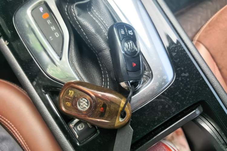 Used Buick Regal 2019 20T Elite Version China VI Standard Vehicle Key