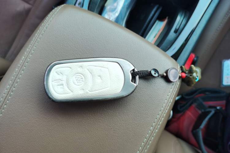 Used Buick Regal 2019 20T Elite Version China VI Standard Vehicle Key