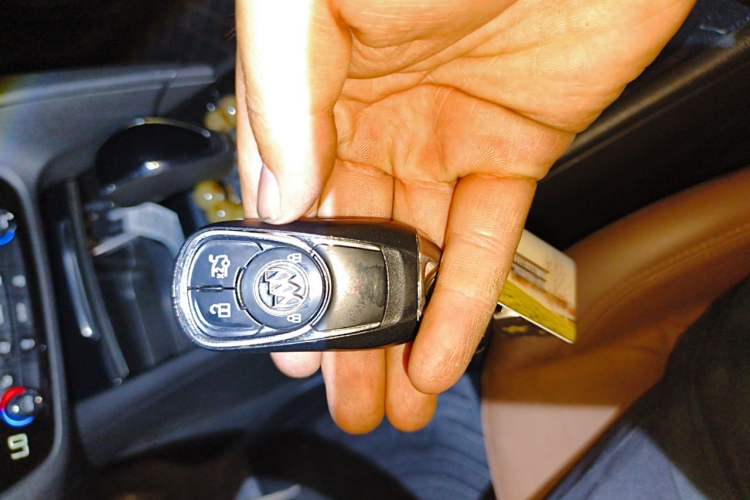 Used Buick Regal 2019 20T Luxury Model China V Standard Vehicle Key