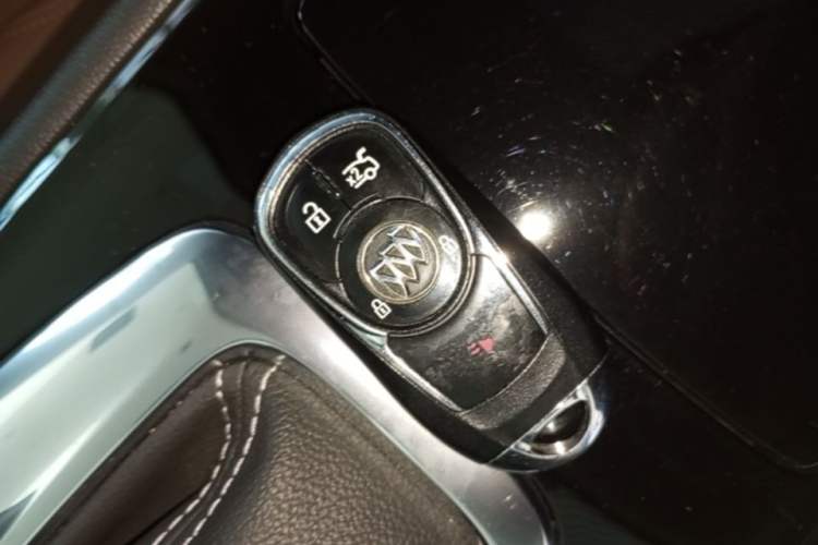 Used Buick Regal 2019 20T Elite Version China VI Standard Vehicle Key