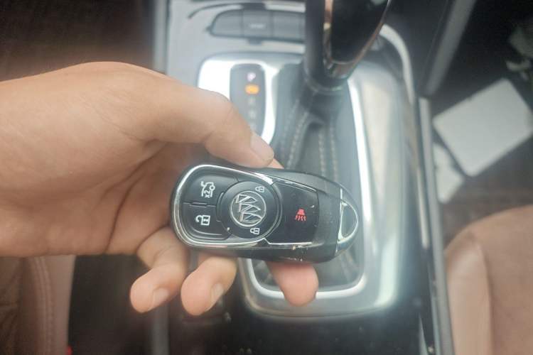Used Buick Regal 2019 20T Elite Version China VI Standard Vehicle Key