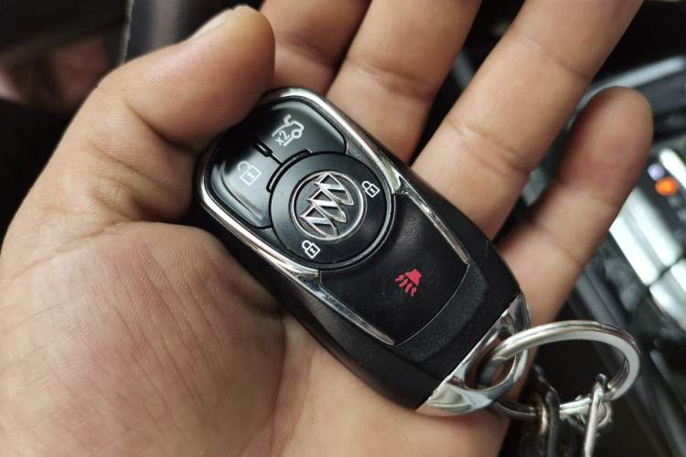 Used Buick Regal 2019 20T Elite Version China VI Standard Vehicle Key