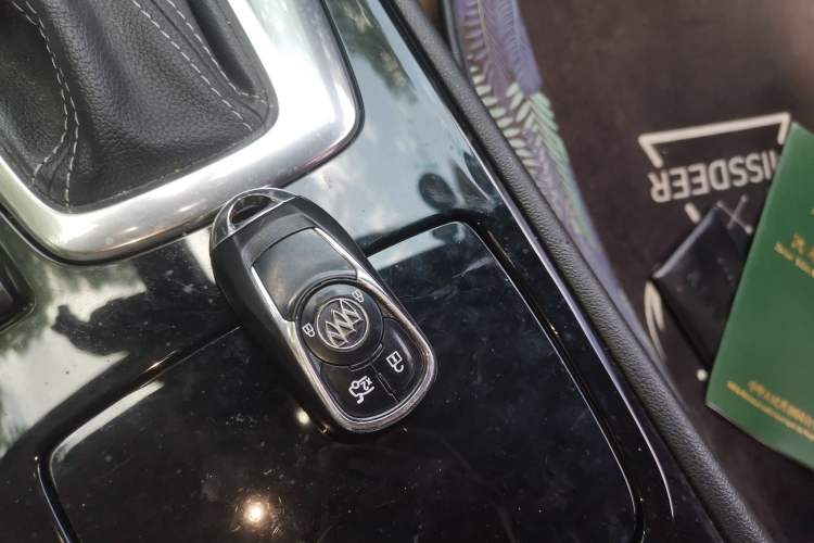 Used Buick Regal 2019 20T Elite Version China VI Standard Vehicle Key