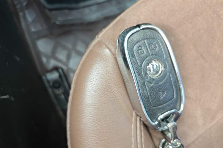 Used Buick Regal 2019 20T Elite Version China VI Standard Vehicle Key